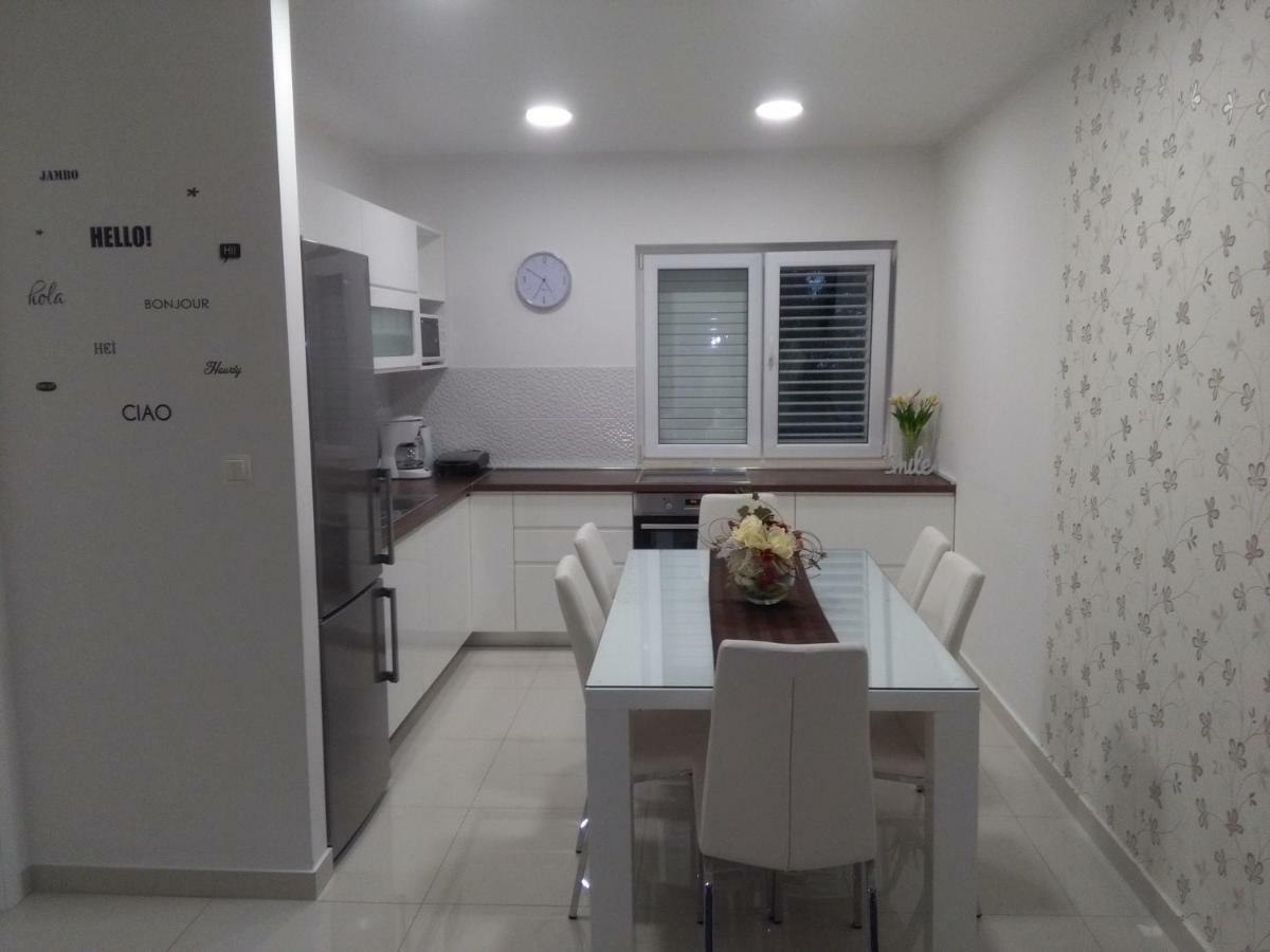 Ivana Apartments Makarská Exteriér fotografie